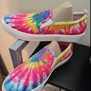 Skechers Colorful Tie-Dye Kicks!